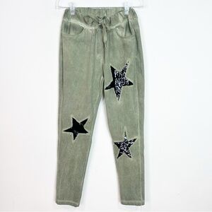 MADE IN ITALY GREEN WITH BLACK SEQUIN STAR PATCHES ELASTIC WAIST PANTS SZ XS